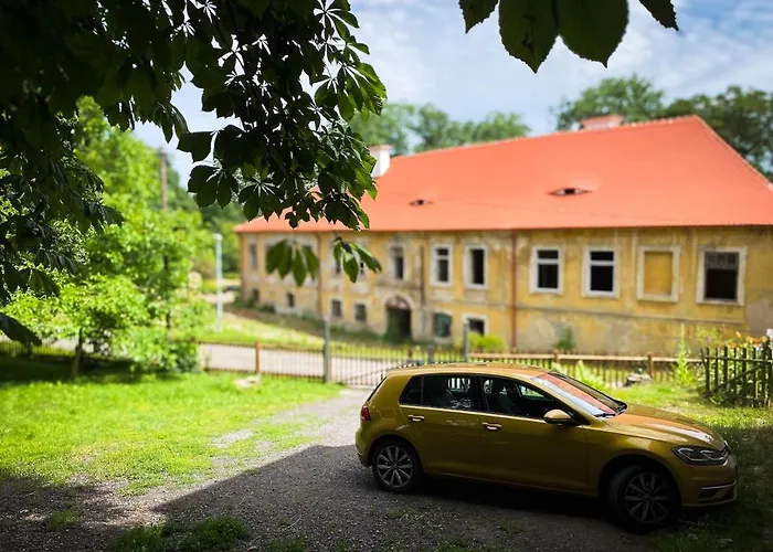 Borec, Apartman