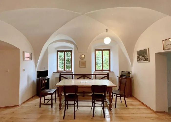 Apartman Borec, Velemin