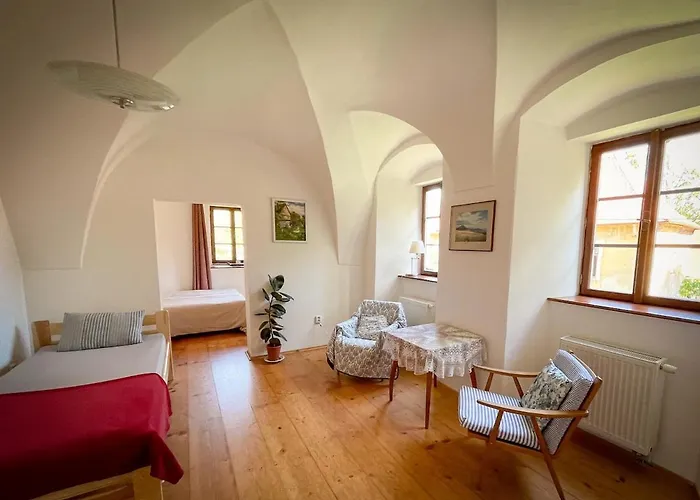 Borec, Apartman